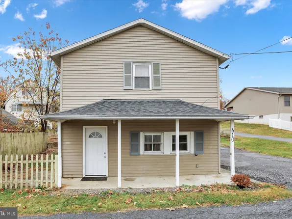 410 N Walnut St, Mount Holly Springs, PA 17065