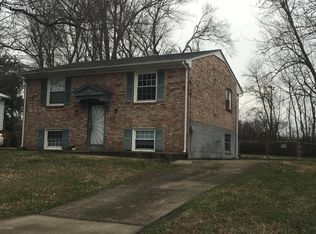 5209 Benson Ct, Louisville, KY 40272
