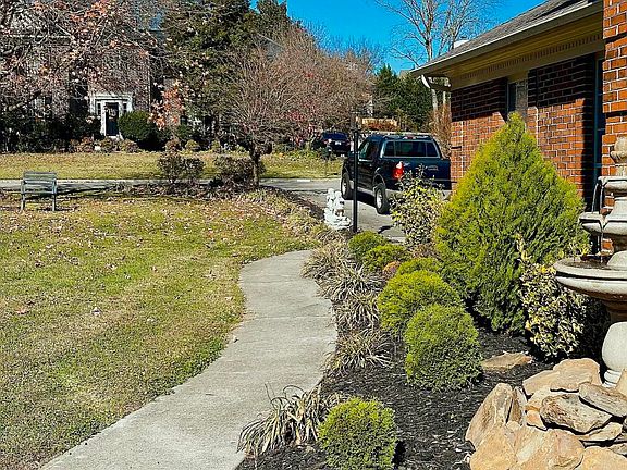 3rd image of 1230 Harrington Dr