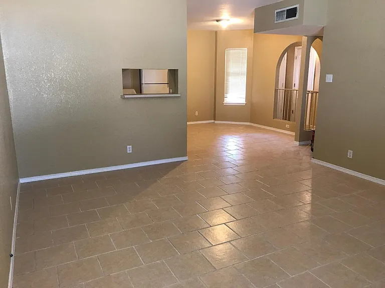 1805 Jean Louise St — Photo 8