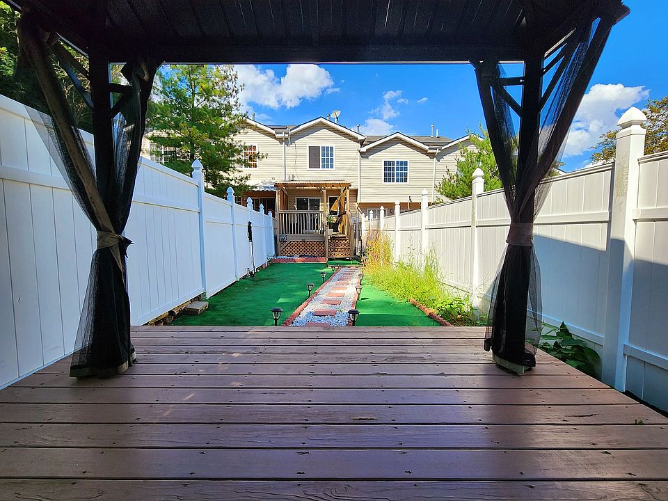 1st image of 24 Tessa Ct #1