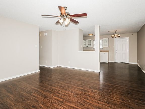 4th image of 6715 Everbloom Ln