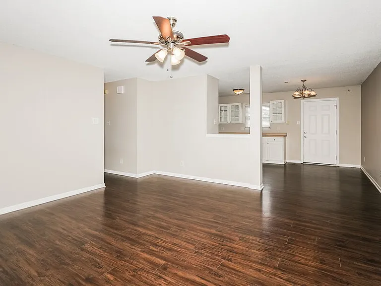 6715 Everbloom Ln — Photo 4