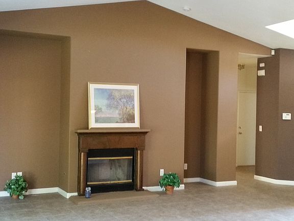 3rd image of 142 N Shelly Ave