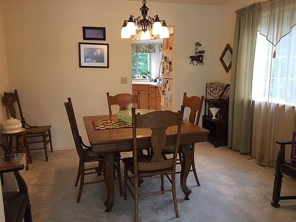 3rd image of 24430 SE 47th Ct