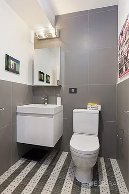 Sold by (Legacy) Elegran | media 8