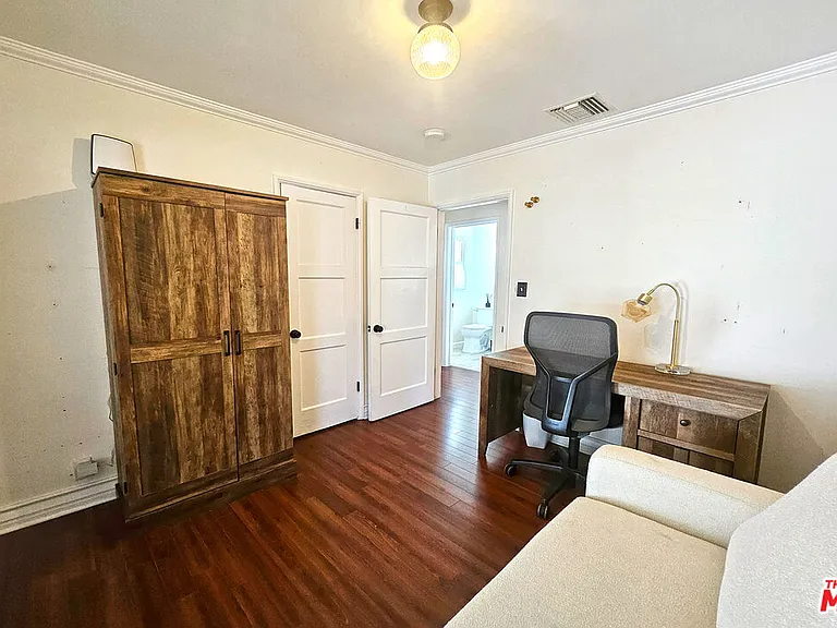 436 N Cordova St — Photo 21