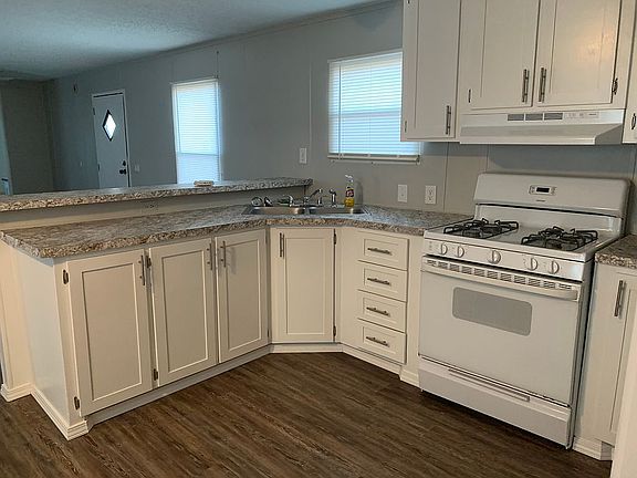 4th image of 126 Cabin Creek Ave