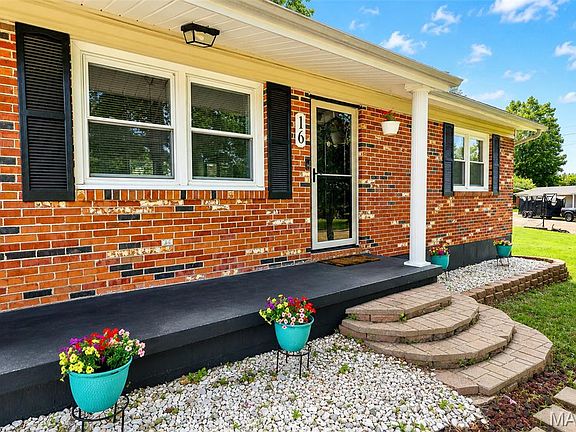 4th image of 16 Hillcrest Dr