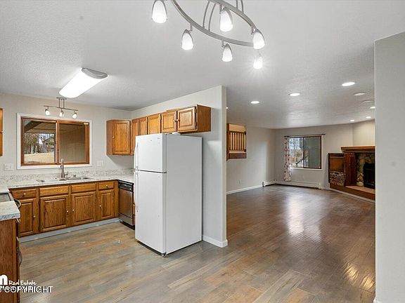 5th image of 17019 Kiyona Cir