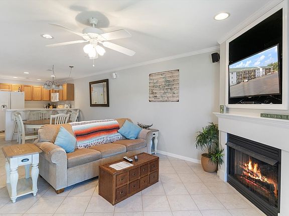 3rd image of 549 Park Place Dr Unit 1-1D