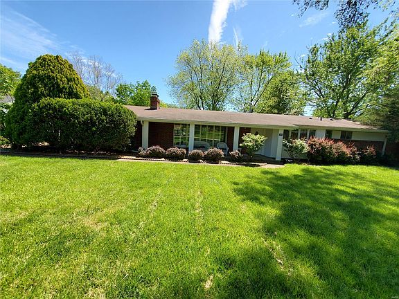 5th image of 9818 Barrington Dr