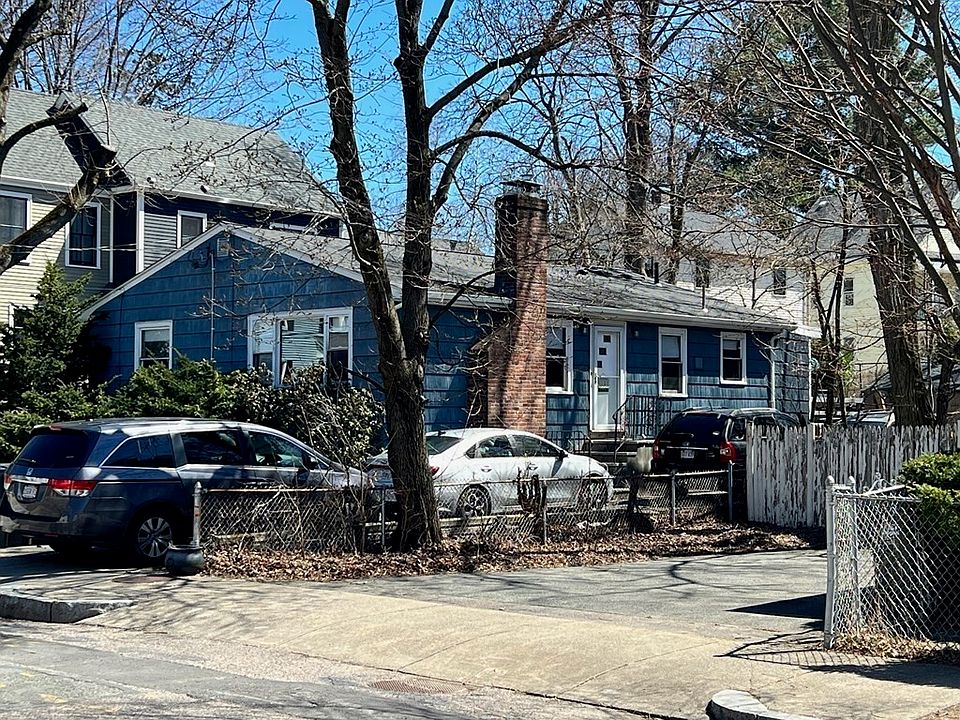 2nd image of 8 Thingvalla Ave