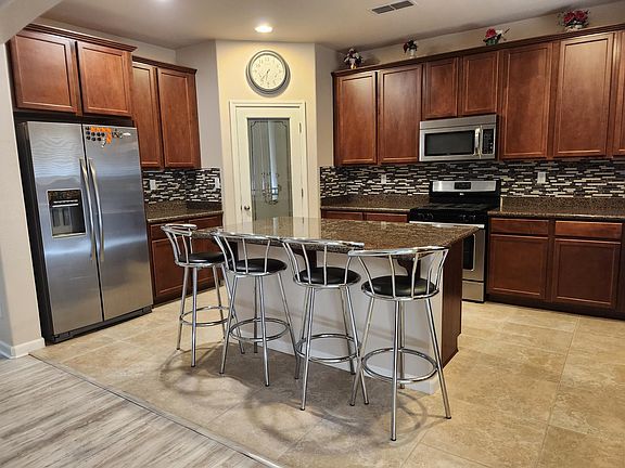 4th image of 5424 Mill Water Cir