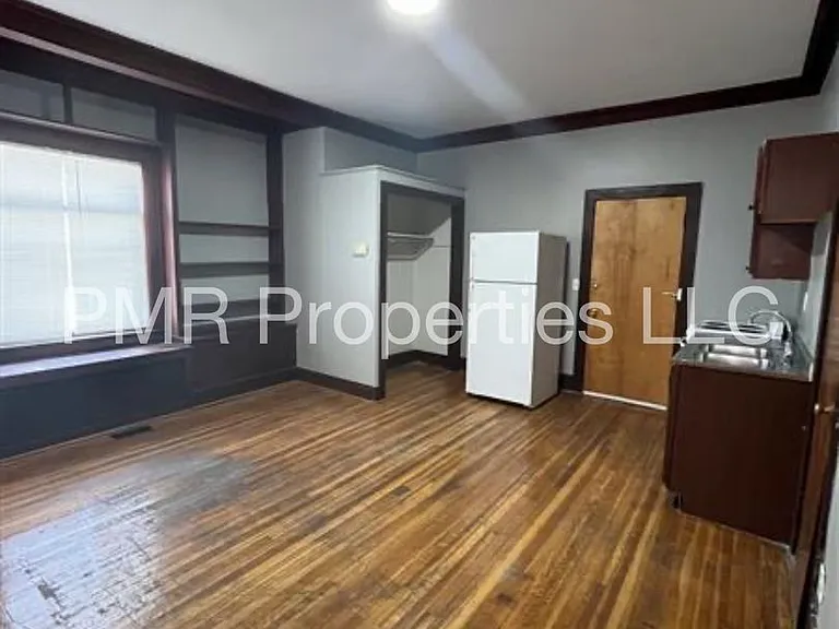 224 S 8th St — Photo 3