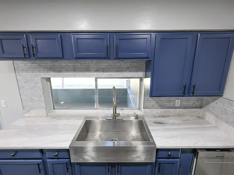 1500 Laurel Cir — Photo 9
