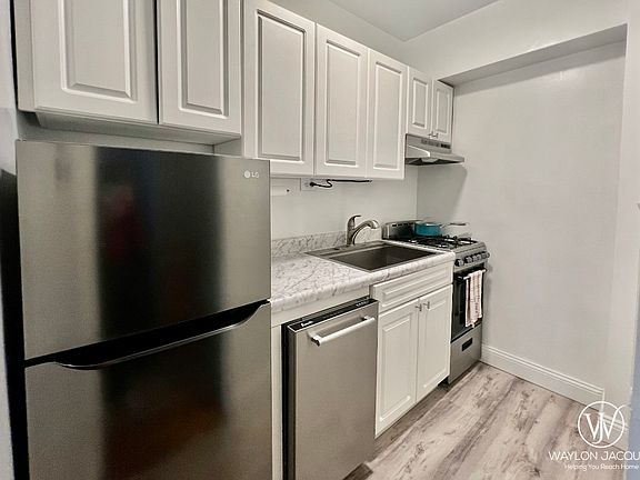 3rd image of 408 W 57th St APT 7H