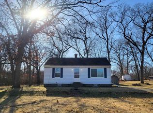 52551 Emmons Rd, South Bend, IN 46637