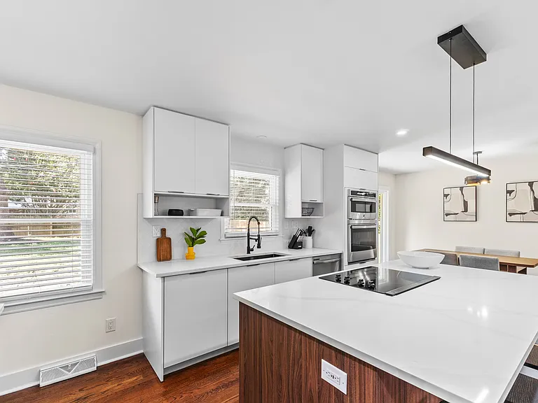 2014 Sandhurst Dr — Photo 12