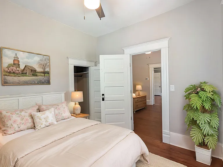 1016 W Cucharras St — Photo 8