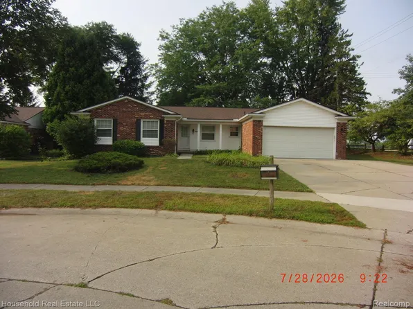 46375 Westbriar Ct, Plymouth, MI 48170