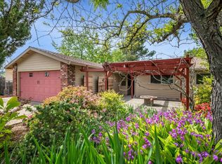 194 Briarcliff Dr, Folsom, CA 95630