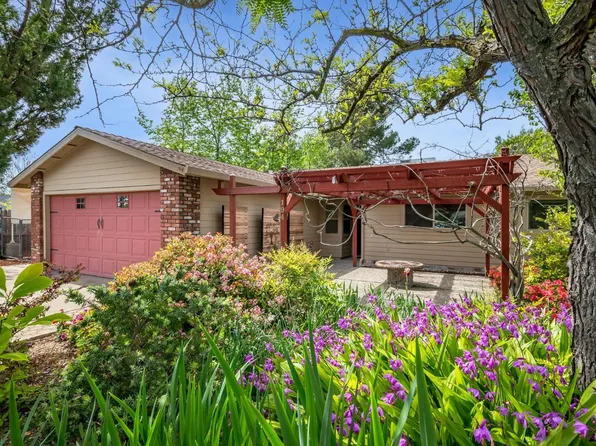 194 Briarcliff Dr, Folsom, CA 95630