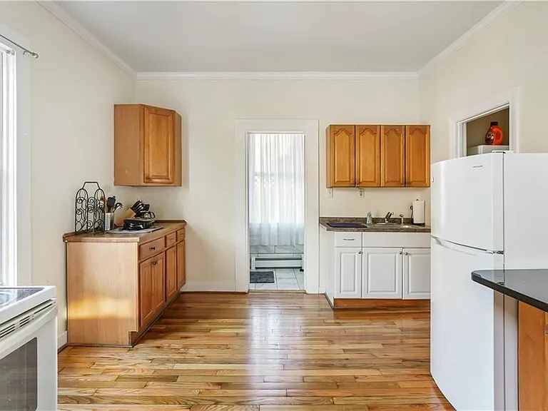 32 Ann St #1 — Photo 8