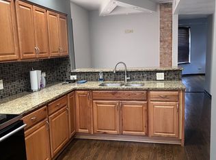6824 S Dorchester Ave #2, Chicago, IL 60637
