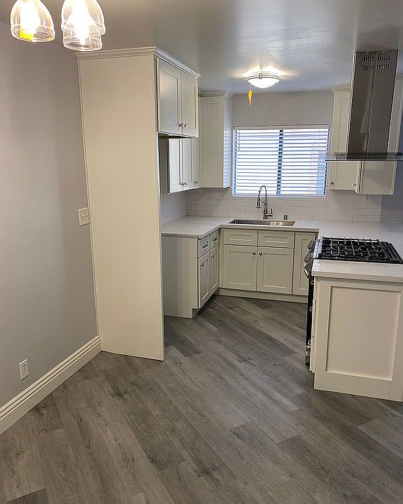 1st image of 500 N Maryland Ave APT 1