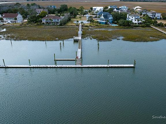 5th image of 102 Lanier Island Cir