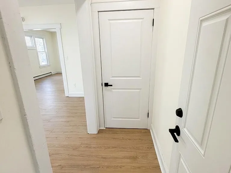 186 Isabella Ave #1 — Photo 9