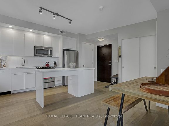 3rd image of 360 Patricia Ave #712