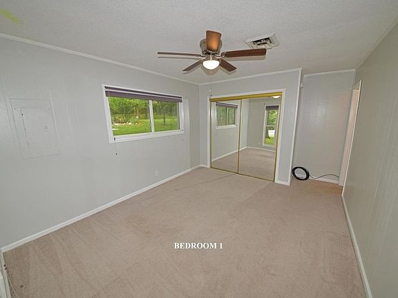 5th image of 121 Eagle Ln
