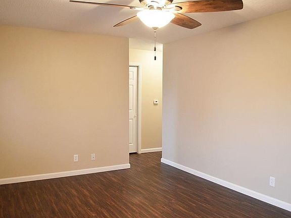 3rd image of 4021 Schenley St