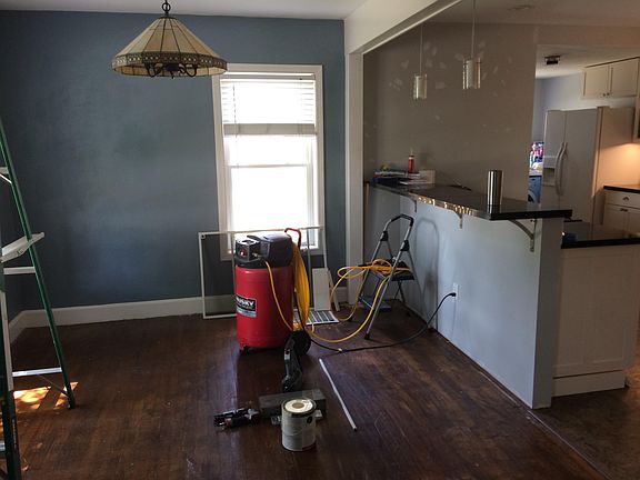 4th image of 208 E Orchard Ave