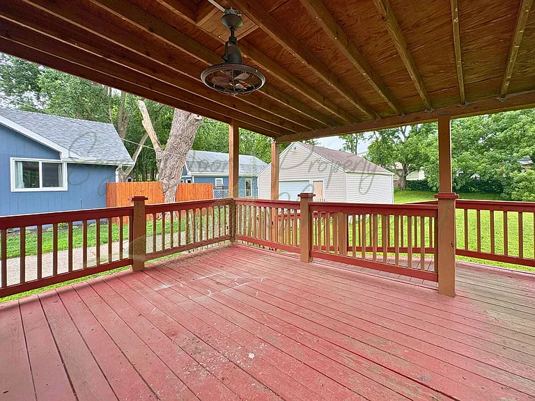 1109 NW B St — Photo 17