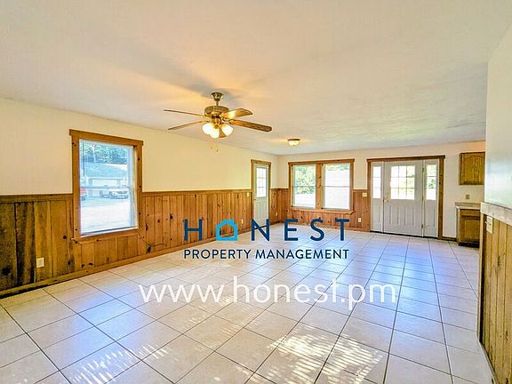 4th image of 22 Pleasant Hill Dr