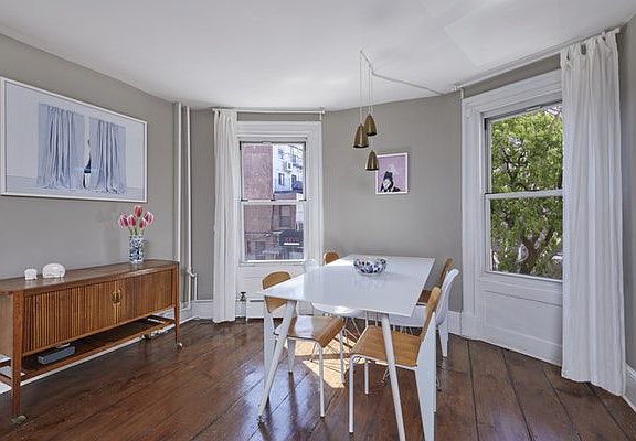 2nd image of 275 De Graw St #3
