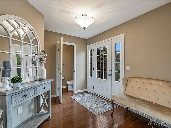 3rd image of 1084 Sophia Dr