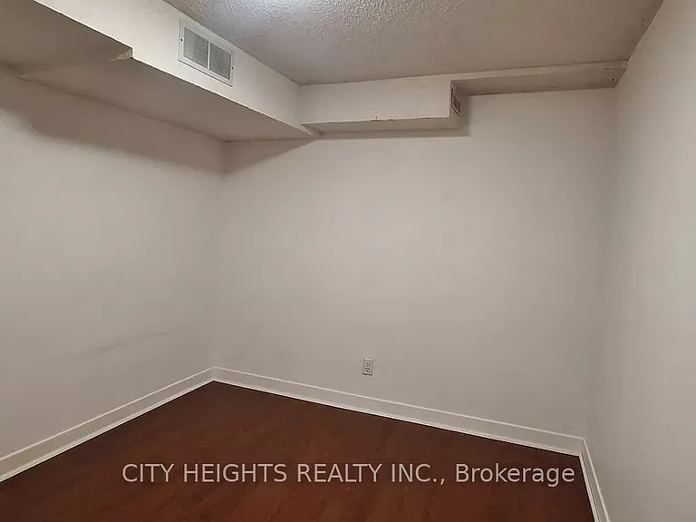 120 Littles Rd #BASEMENT — Photo 8