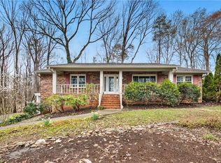 1124 Kelwyn Ln, Lewisville, NC 27023