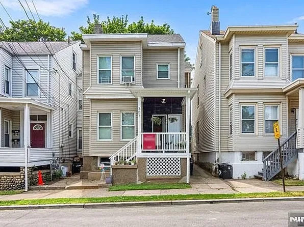 307 Hobart Ave, Haledon, NJ 07508
