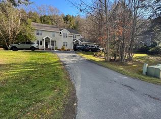 9102 Mountainside Dr, Hancock, MA 01237