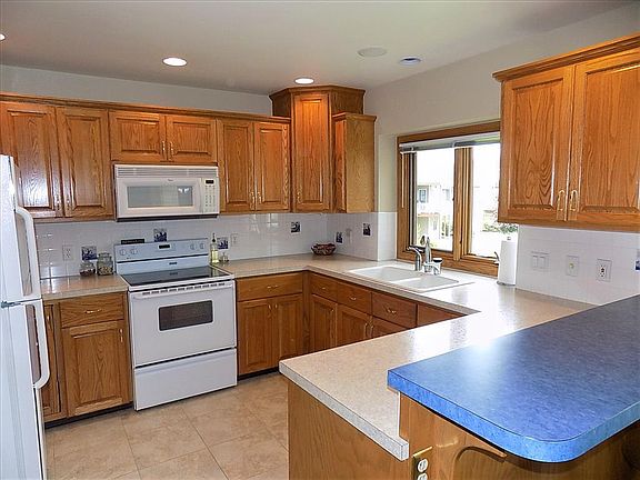 2nd image of 6292 Melbourne Ct
