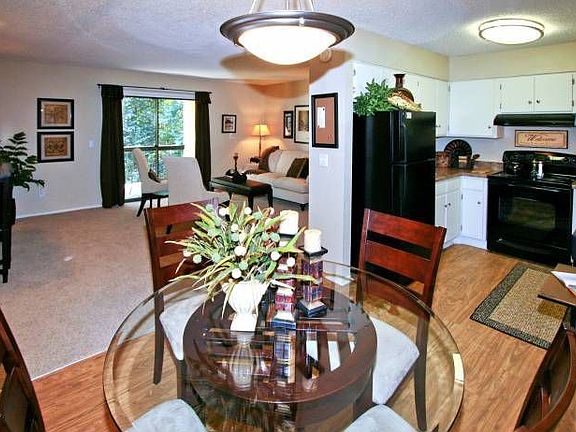 Dining Room / Kitchen