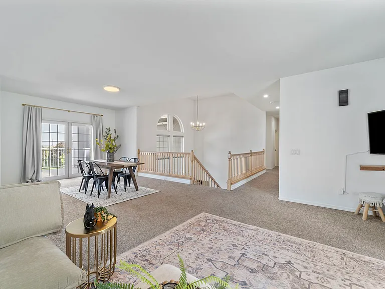 4949 Rau Ln — Photo 9