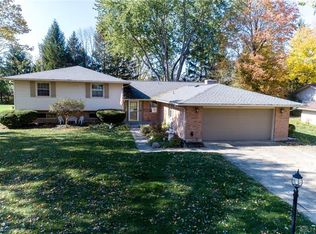 7945 Brainard Woods Dr, Dayton, OH 45458