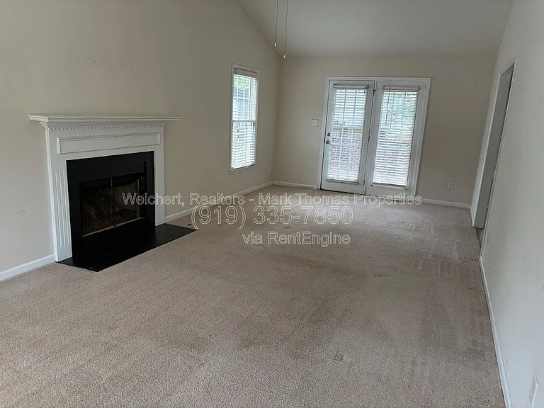 8005 Tobin Pl — Photo 4