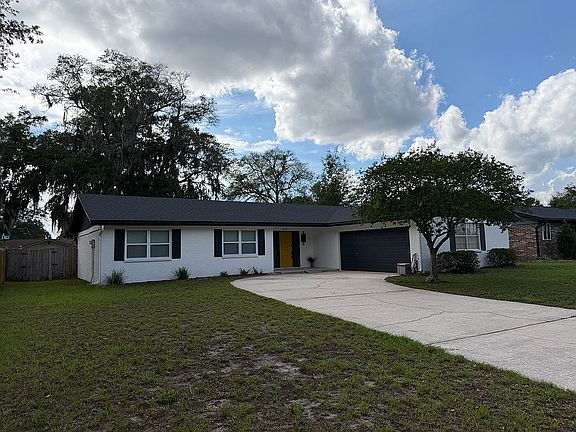 3rd image of 2620 Whipple Ave